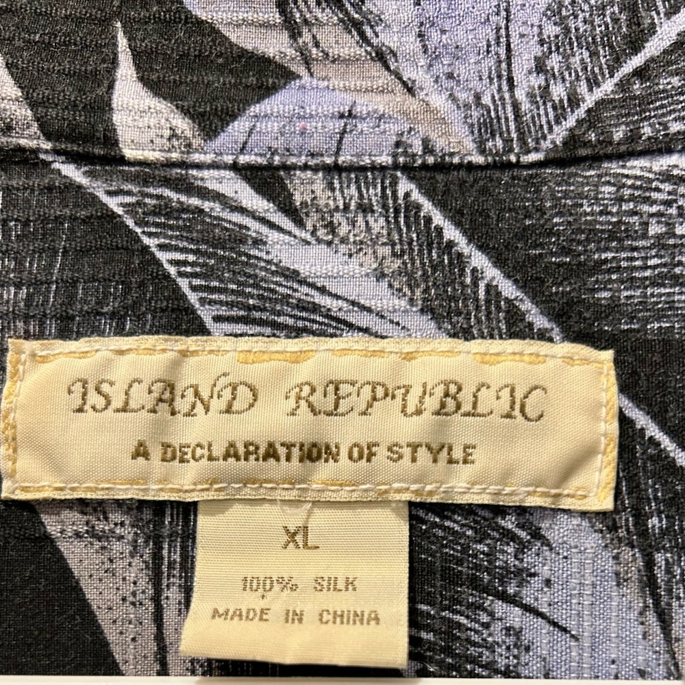 Island Republic- Black and White Leaf Hawaiian Silk Shirt